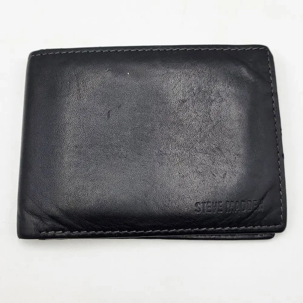 Steve Madden Black Genuine Leather Classic Bifold Men's Wallet Stitched Detail
